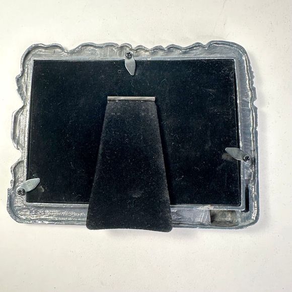 New Silver Golf-Themed Picture Frame for 5" x 3 1/2" Photo - Picture 3 of 5